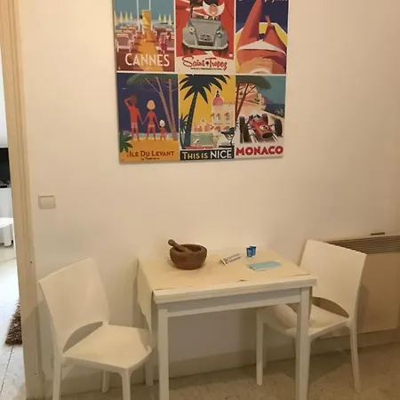 2 Pieces Avec Terrasse Apartman *
