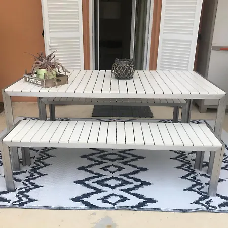 2 Pieces Avec Terrasse Daire *